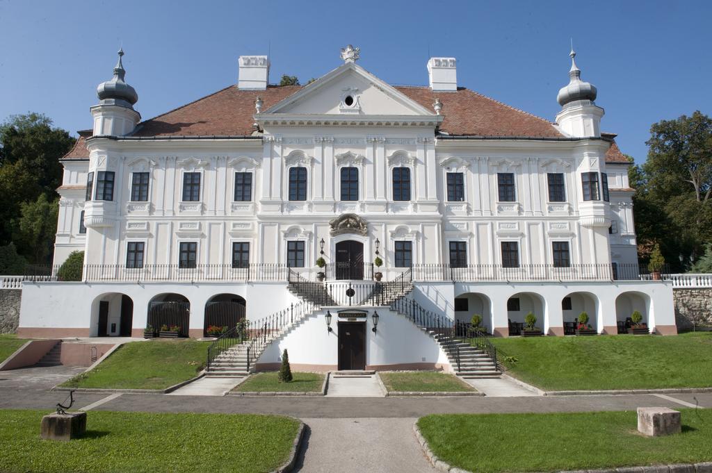 Teleki-Degenfeld Kastelyszallo Szirák Exteriér fotografie